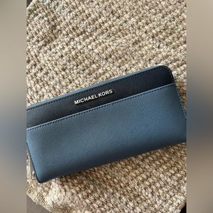 Michael Kors Colorblock Continental Wallet